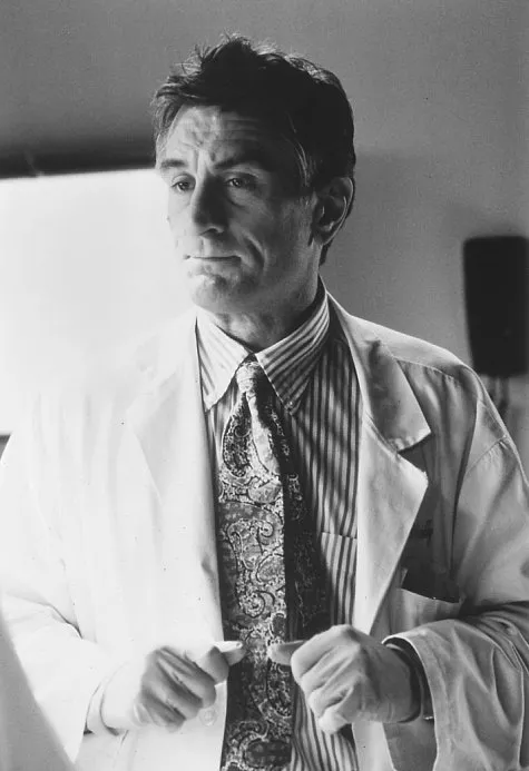 Robert De Niro (Dr. Wally) zdroj: imdb.com