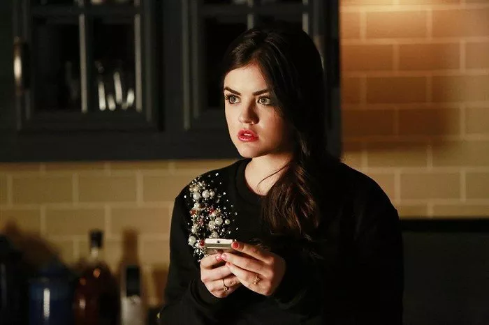 Lucy Hale (Aria Montgomery)