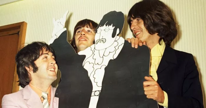 Paul McCartney (Paul), George Harrison (George), Ringo Starr (Ringo), The Beatles (The Beatles) zdroj: imdb.com