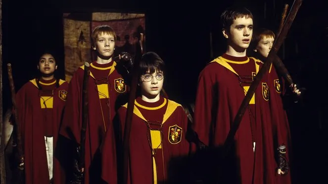 Leilah Sutherland, James Phelps (Fred Weasley), Daniel Radcliffe (Harry Potter), Sean Biggerstaff (Oliver Wood), Oliver Phelps (George Weasley)