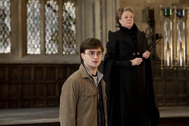 Daniel Radcliffe (Harry Potter), Maggie Smith (Professor Minerva McGonagall)