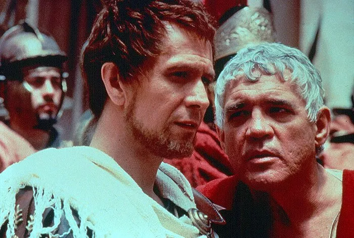 Gary Oldman (Pontius Pilate), G. W. Bailey (Livio)