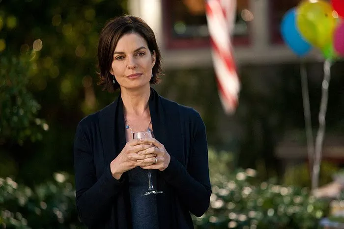Sela Ward (Susan Harding) Photo © Sony Pictures Entertainment (SPE)