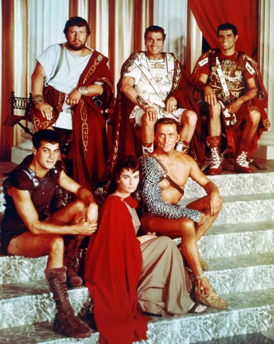 Kirk Douglas (Spartacus), Tony Curtis (Antoninus), Laurence Olivier (Crassus), John Gavin (Julius Caesar), Jean Simmons (Varinia), Peter Ustinov (Batiatus) zdroj: imdb.com 
promo k filmu