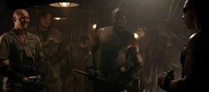 Riddick: Kronika temna (2004) - Slam Guard