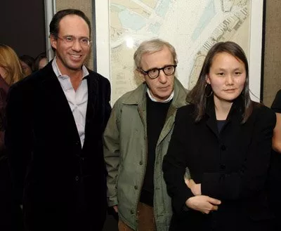 Woody Allen, Soon-Yi Previn zdroj: imdb.com 
promo k filmu