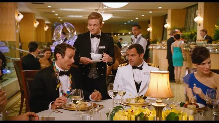 Jason Lee (Dave), Chad Krowchuk (Waiter), Andy Buckley (Captain Correlli) zdroj: imdb.com