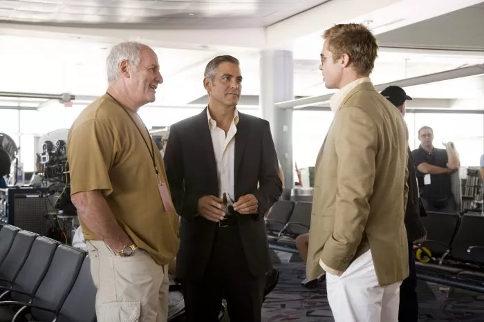 Brad Pitt (Rusty Ryan), George Clooney (Danny Ocean), Jerry Weintraub (Denny Shields) zdroj: imdb.com