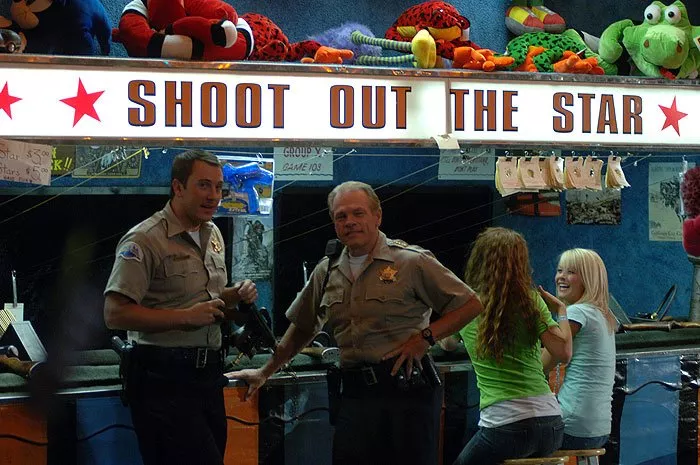 Tajomstvo minulého leta 3 (2006) - Sheriff Davis