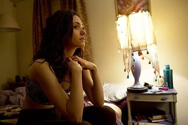Emmy Rossum (Fiona Gallagher) Photo © Showtime Networks Inc.