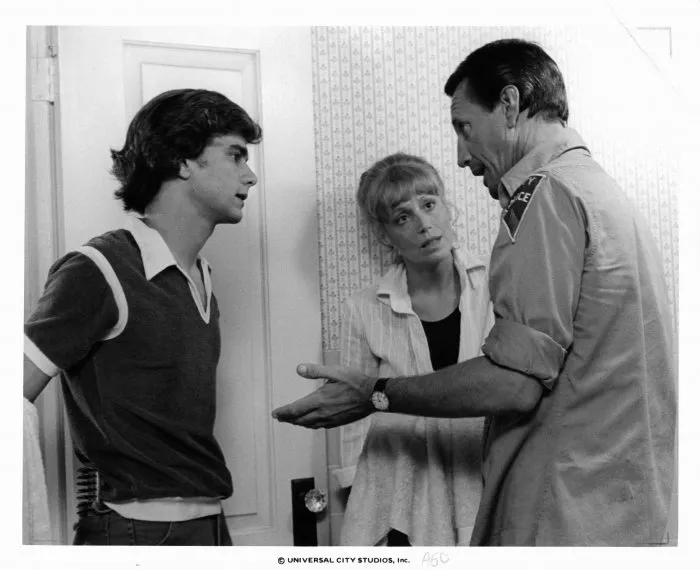 Roy Scheider (Brody), Lorraine Gary (Ellen Brody), Mark Gruner (Mike) zdroj: imdb.com