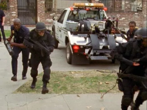 Michael Jace (Officer Julien Lowe) zdroj: imdb.com