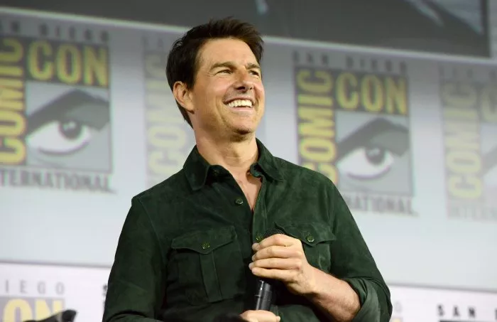 Tom Cruise (Maverick) zdroj: imdb.com 
promo k filmu