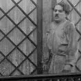 Chaplin a náměsíčnice (1914) - Tipsy Hotel Guest