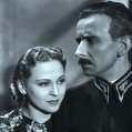 Přednosta stanice (1941) - přednostova žena Julie