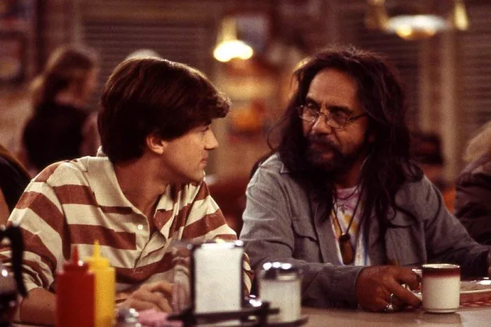 Topher Grace (Eric Forman), Tommy Chong (Leo)