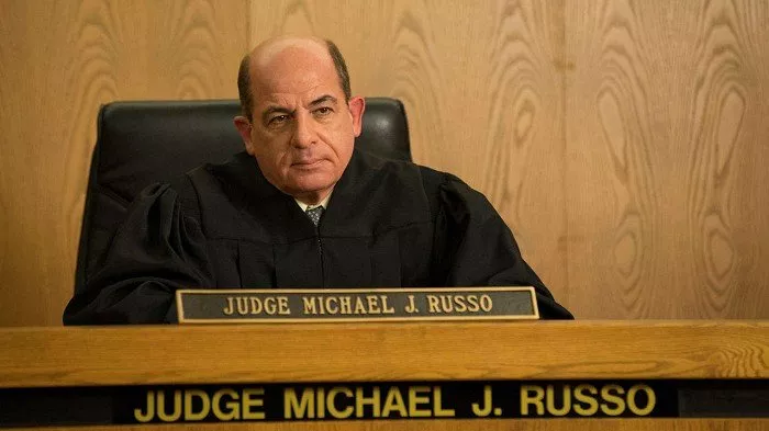 Beštiálny sused (2015) - Judge Russo