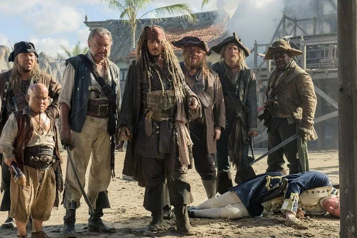 Stephen Graham (Scrum), Martin Klebba (Marty), Kevin McNally (Gibbs), Johnny Depp (Captain Jack Sparrow)