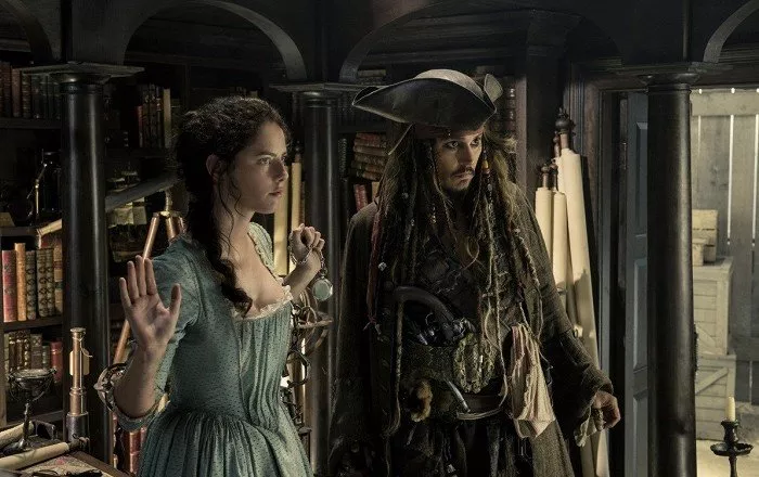 Kaya Scodelario (Carina Smyth), Johnny Depp (Captain Jack Sparrow)