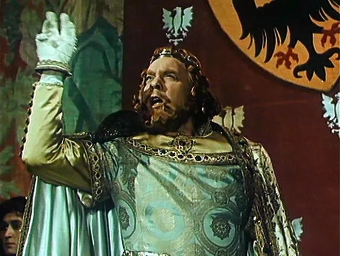 Jan Pivec (král římský a uherský Zikmund Lucemburský) Photo © Filmové studio Barrandov