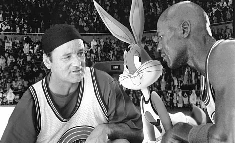 Bill Murray (Bill Murray), Michael Jordan (Michael Jordan), Billy West (Bugs Bunny) zdroj: imdb.com