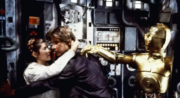 Harrison Ford (Han Solo), Anthony Daniels (C-3PO), Carrie Fisher (Princess Leia) zdroj: imdb.com