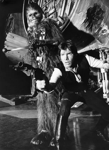 Harrison Ford (Han Solo), Peter Mayhew (Chewbacca) zdroj: imdb.com