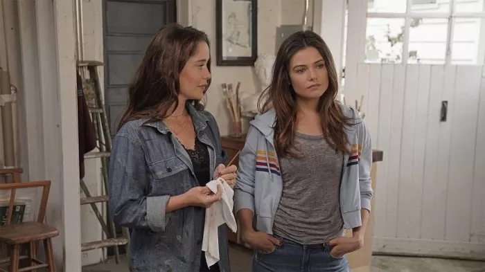 Marguerite Moreau, Danielle Campbell zdroj: imdb.com