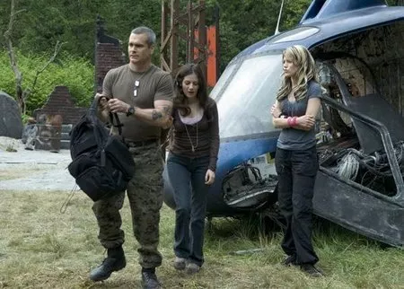 Erica Leerhsen (Nina), Aleksa Palladino (Mara), Henry Rollins (Dale) zdroj: imdb.com