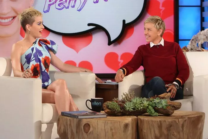 Ellen DeGeneres (Ellen DeGeneres - Host), Katy Perry zdroj: imdb.com