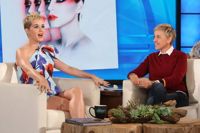 Ellen DeGeneres (Ellen DeGeneres - Host), Katy Perry zdroj: imdb.com