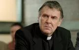 V moci diabla (2005) - Father Moore