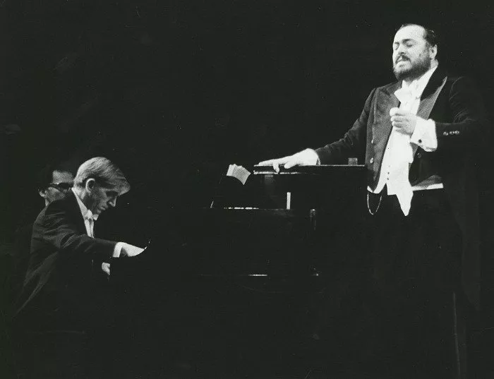 Luciano Pavarotti (Luciano Pavarotti)