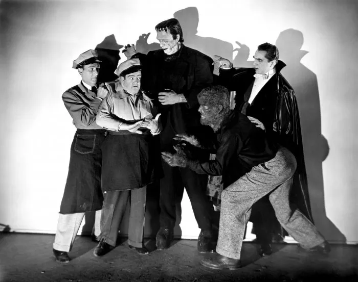 Bela Lugosi, Lon Chaney Jr., Bud Abbott, Lou Costello, Glenn Strange zdroj: imdb.com