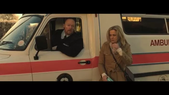 Rod Glenn (Ambulance Driver), Sally Phillips (Marie Henty) zdroj: imdb.com